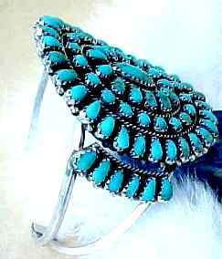 Old Pawn Pueblo Native American Indian Silver and Turquoise bracelet>

</p>

<p align=